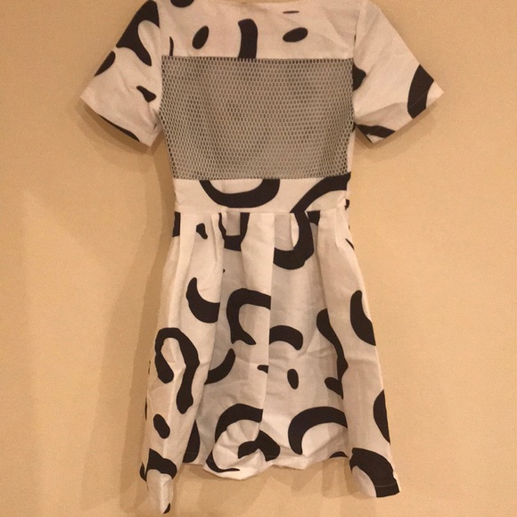 Black and white dress with net back - Picture 2 of 5